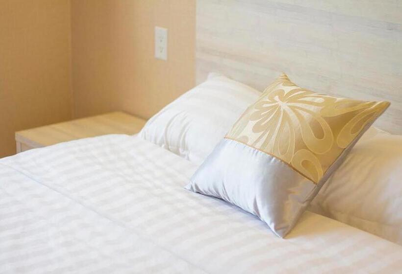 Phoenix Hotel Brooklyn Sunset Park