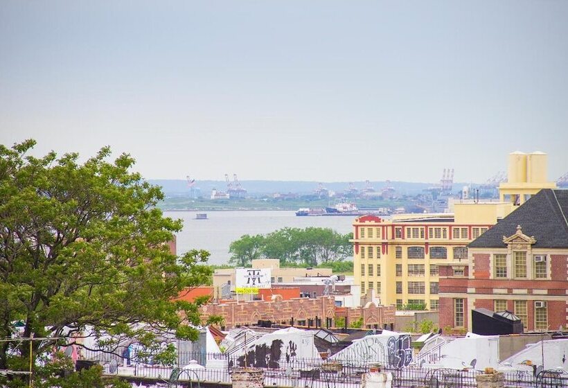 Phoenix Hotel Brooklyn Sunset Park