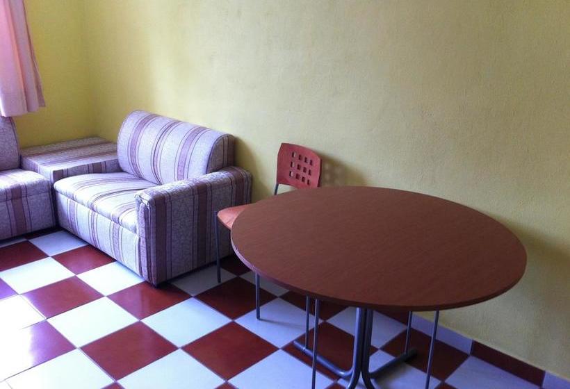 فندق Posada Castillo Panteon Ingles