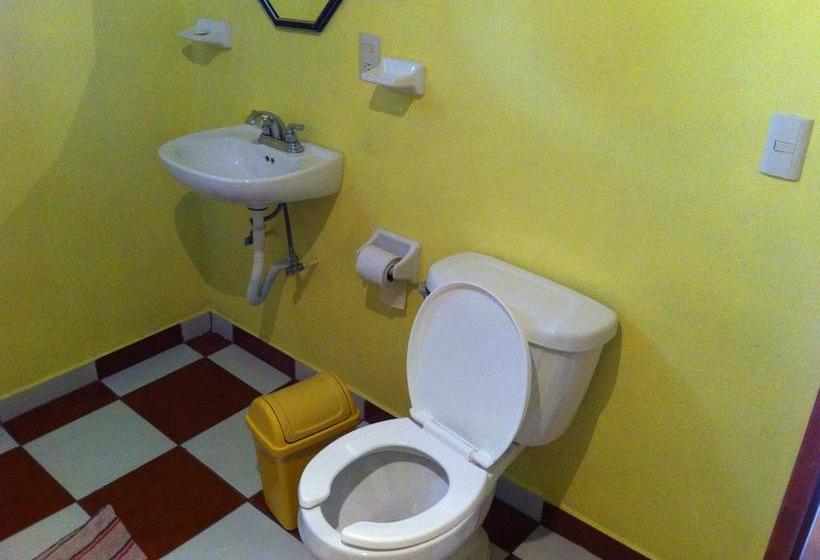 فندق Posada Castillo Panteon Ingles