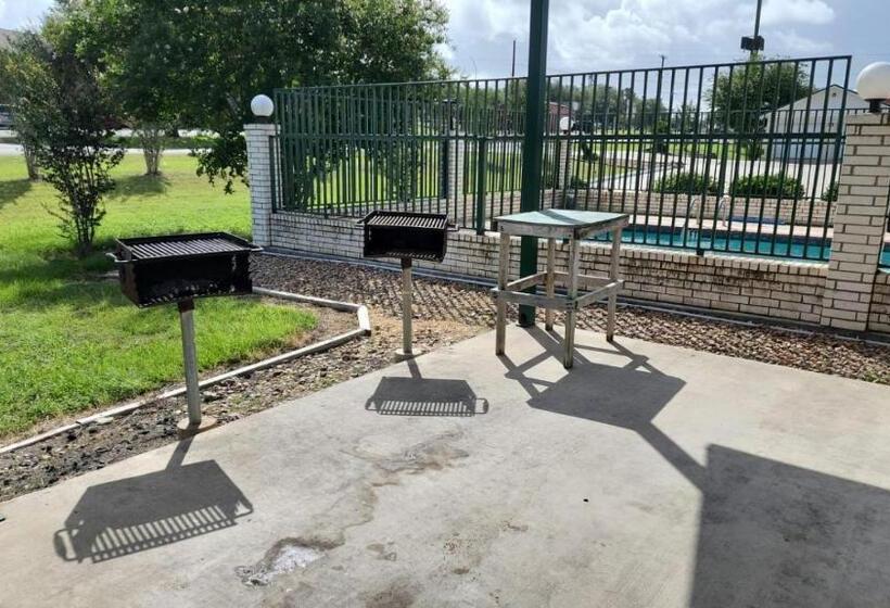 호텔 Regency Inn & Suites