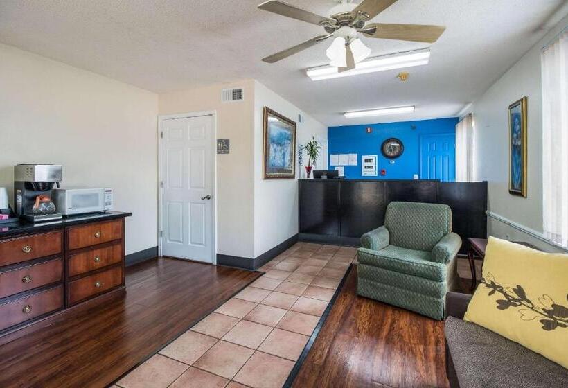 فندق Rodeway Inn