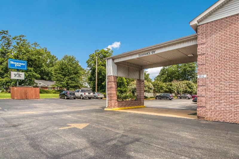 فندق Rodeway Inn