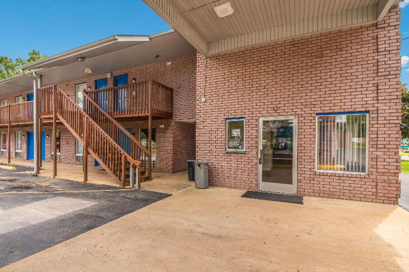 فندق Rodeway Inn