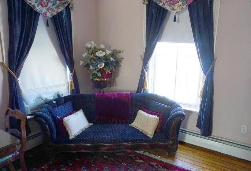 ホテル Stay Saratoga