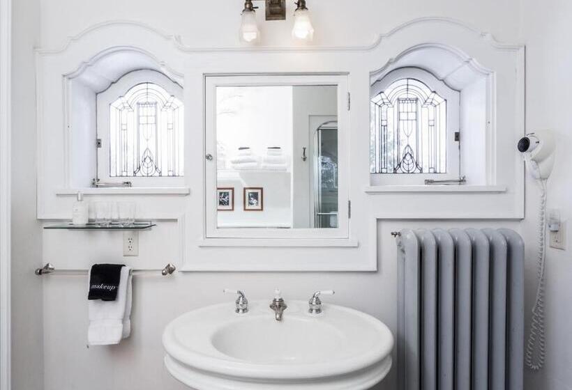 فندق Stewart Inn