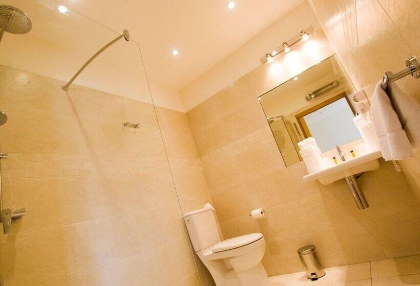 호텔 Storybook Riverside Inn