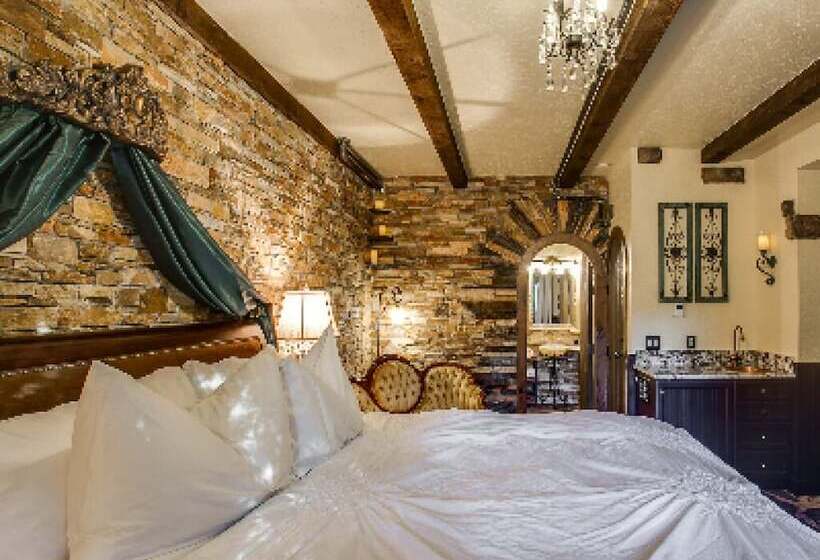 호텔 Storybook Riverside Inn