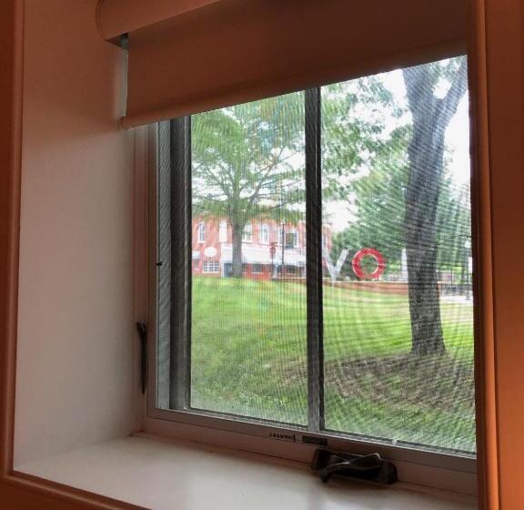 ホテル Suites At 249