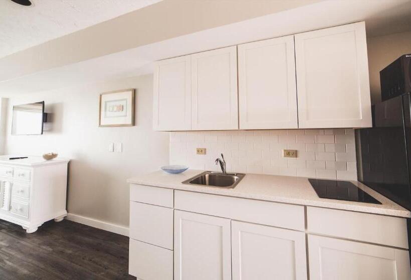 فندق Surf Club Oceanfront