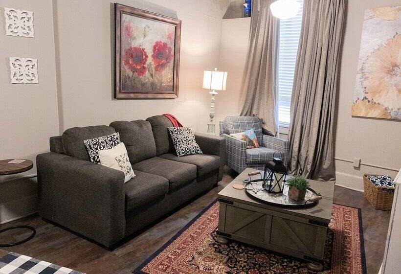 فندق The Loft On The Square