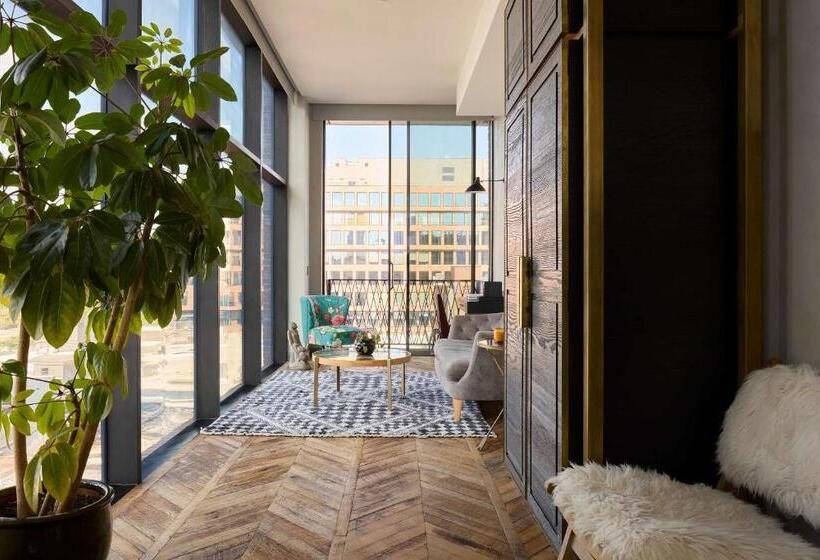 Отель Arlo Williamsburg