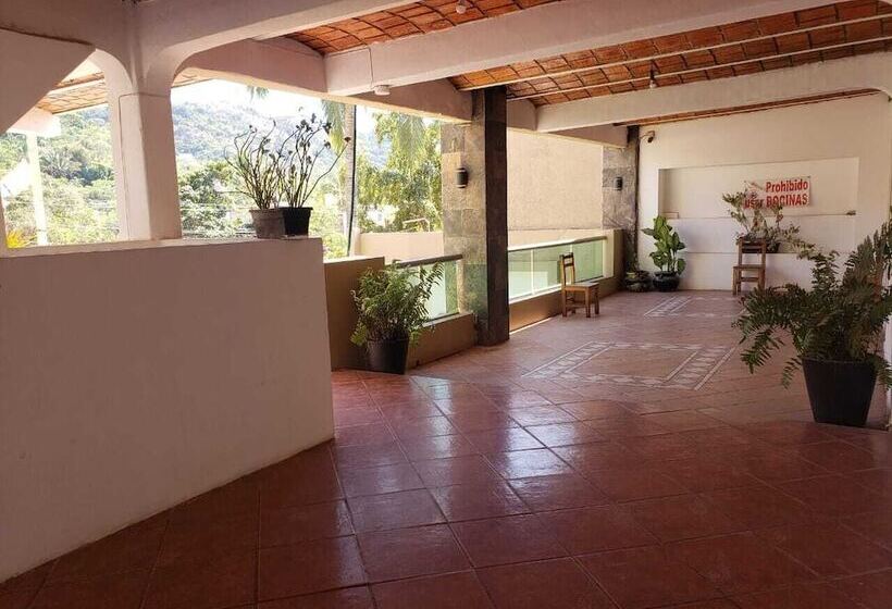 فندق Tropical Suite