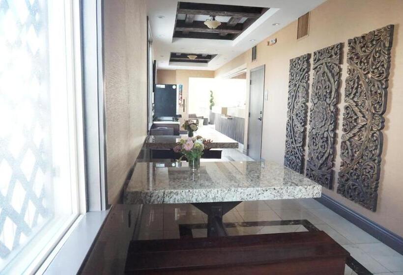 فندق Tuscan Garden Inn