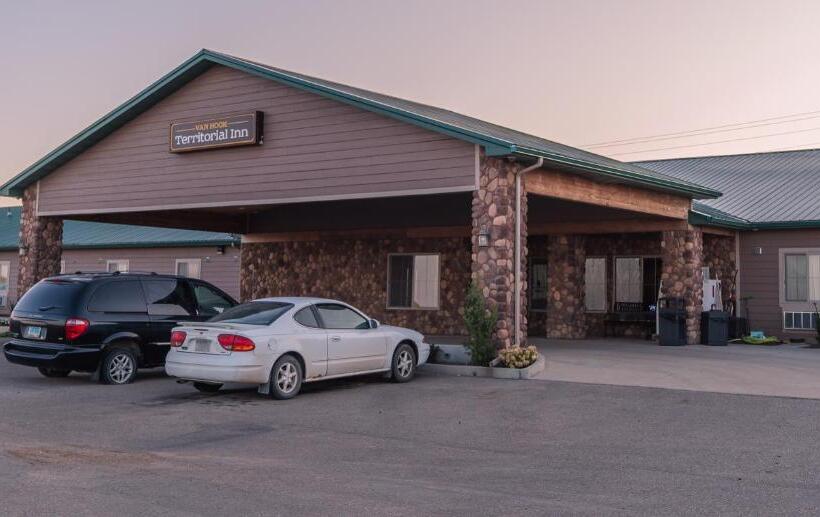 فندق Van Hook Territorial Inn
