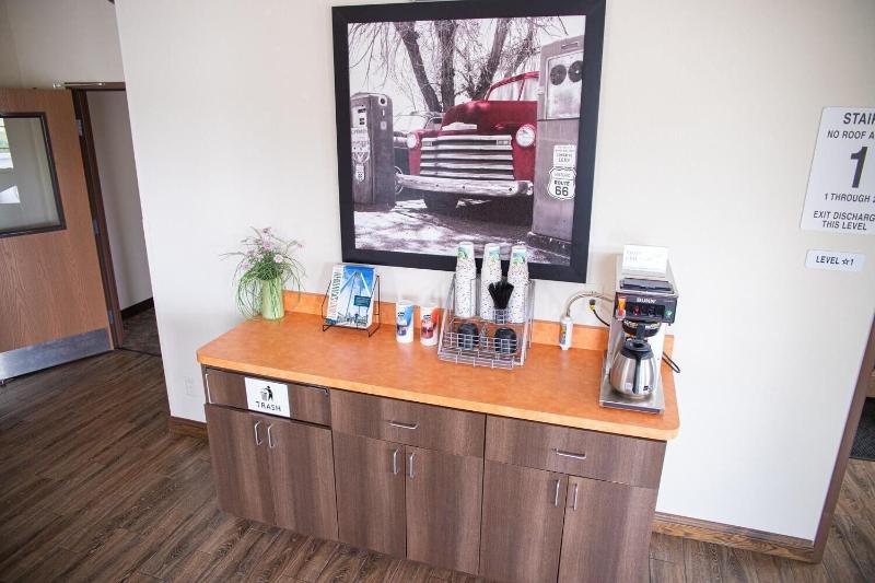 فندق White House Suites