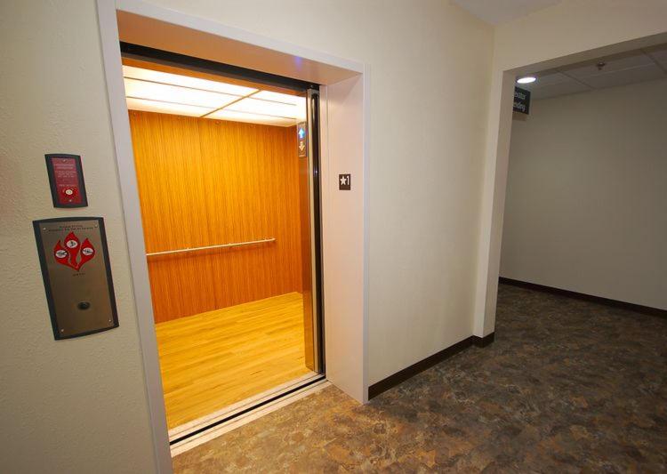 فندق White House Suites