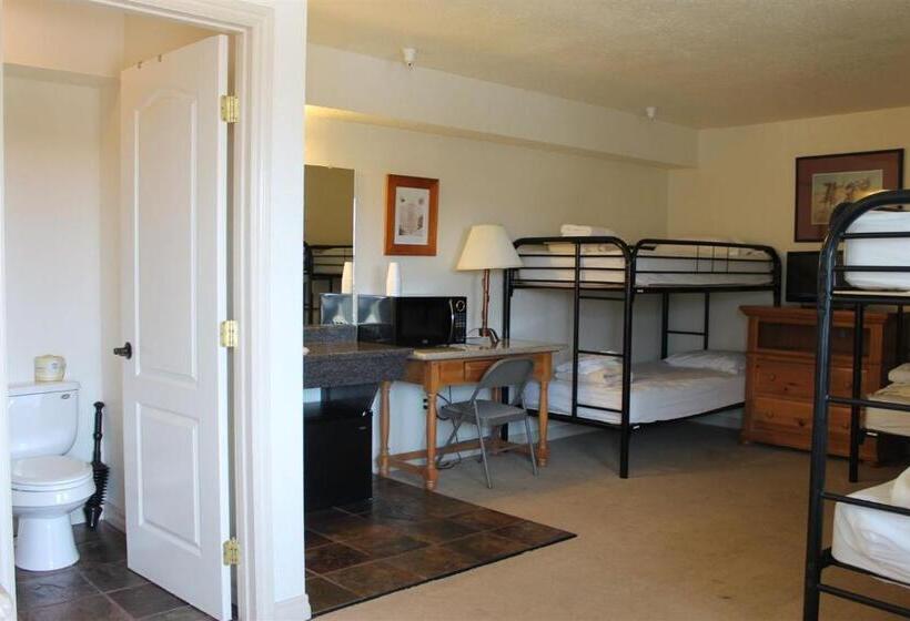 Whitney Portal Hotel And Hostel