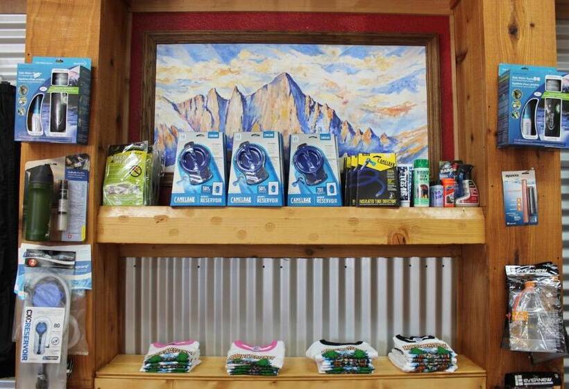 Whitney Portal Hotel And Hostel