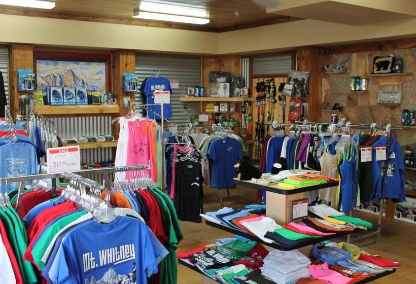 Whitney Portal Hotel And Hostel