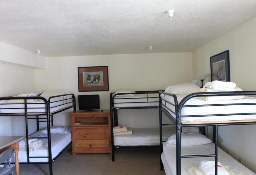 Whitney Portal Hotel And Hostel