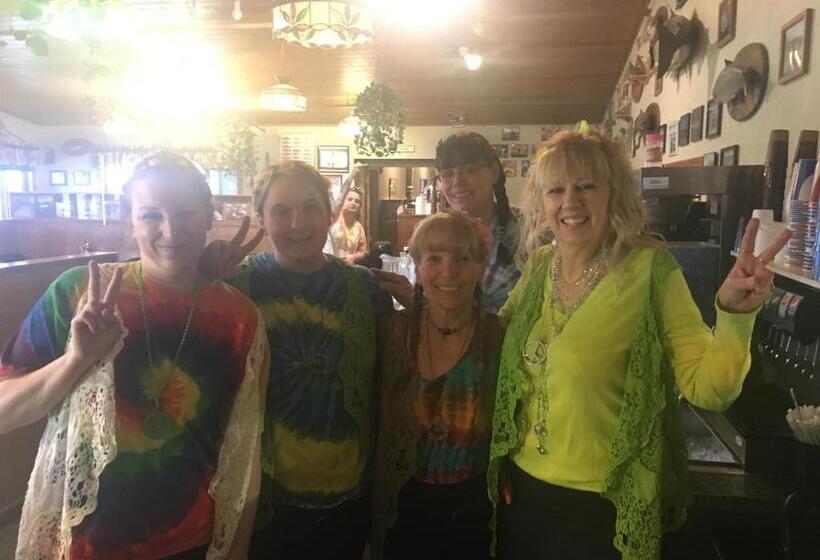 فندق Windbreak Cafe