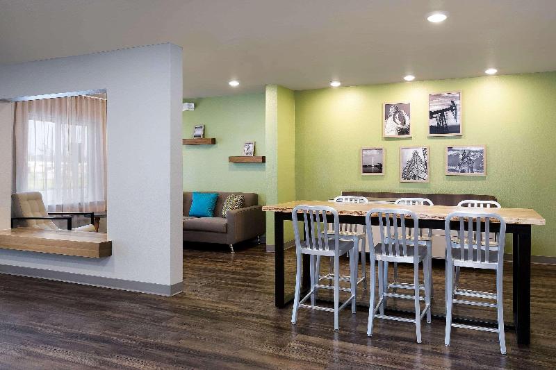 هتل Woodspring Suites Houston Iah Airport