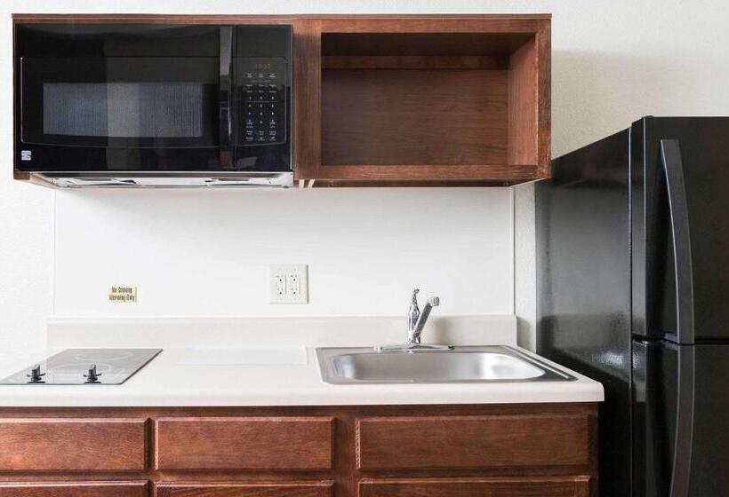 ホテル Woodspring Suites Lafayette