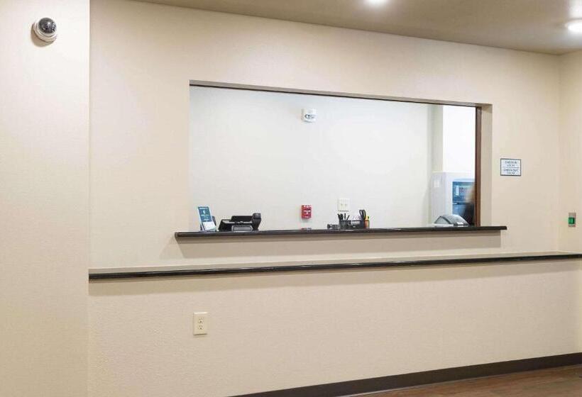 ホテル Woodspring Suites Lafayette