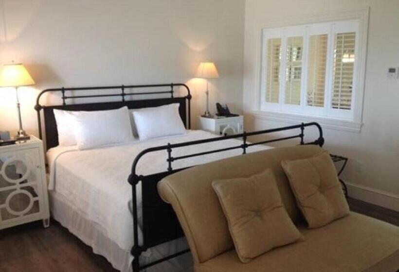 فندق Wychmere Beach Club