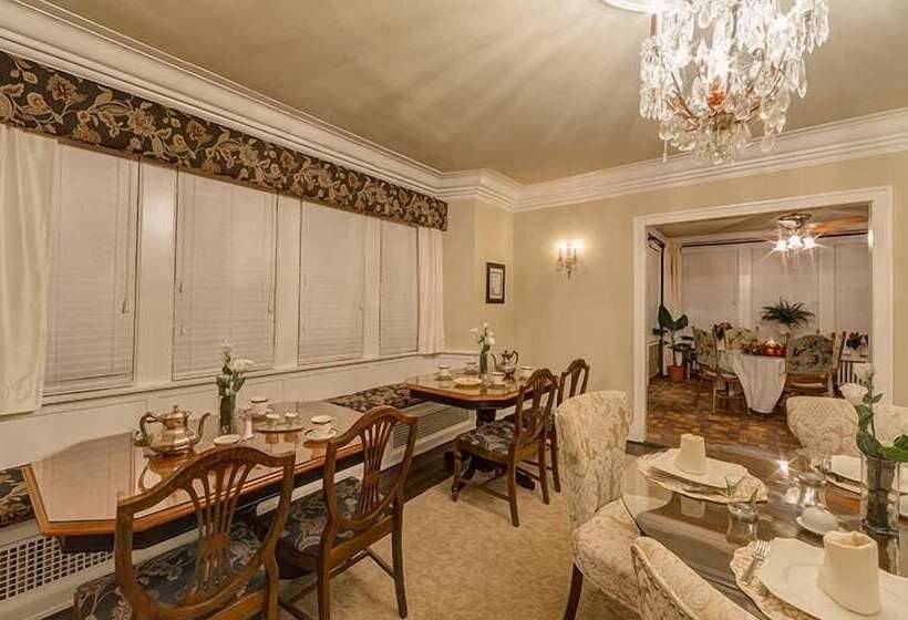 Knob Hill Bed & Breakfast