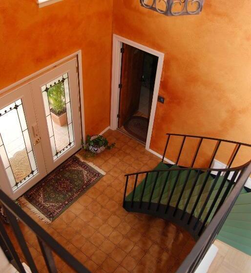 Lakehouse Bed And Breakfast