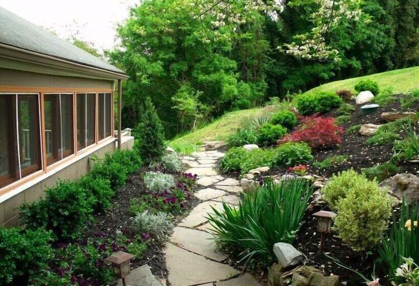 Ledge House Bed & Breakfast