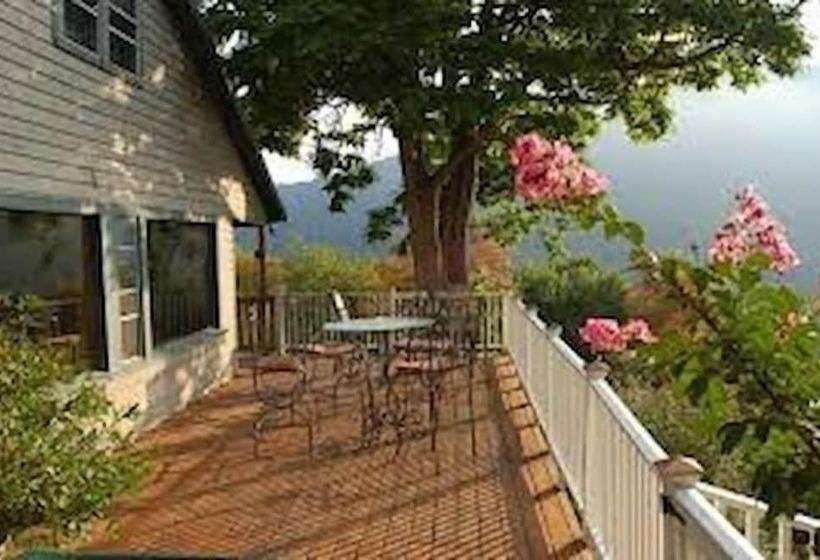 Ledge House Bed & Breakfast