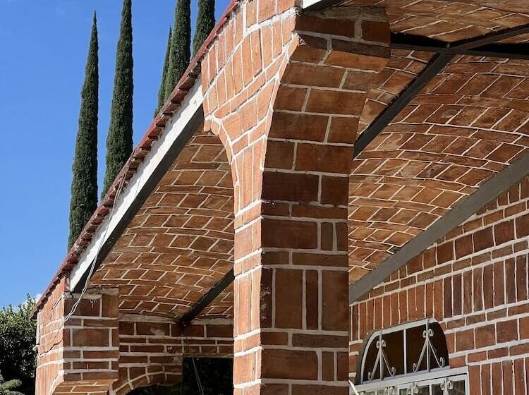 Mama Chuy Hotel & Villas