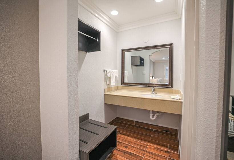 Motel 6, Tustin, Orange County Ca