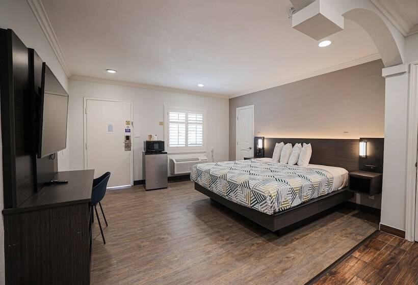 Motel 6, Tustin, Orange County Ca