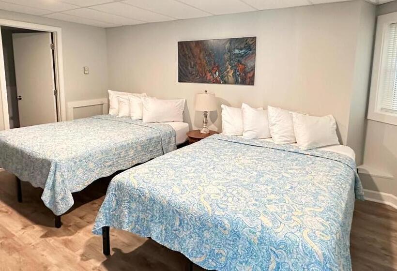 モーテル Abellona Inn & Suites