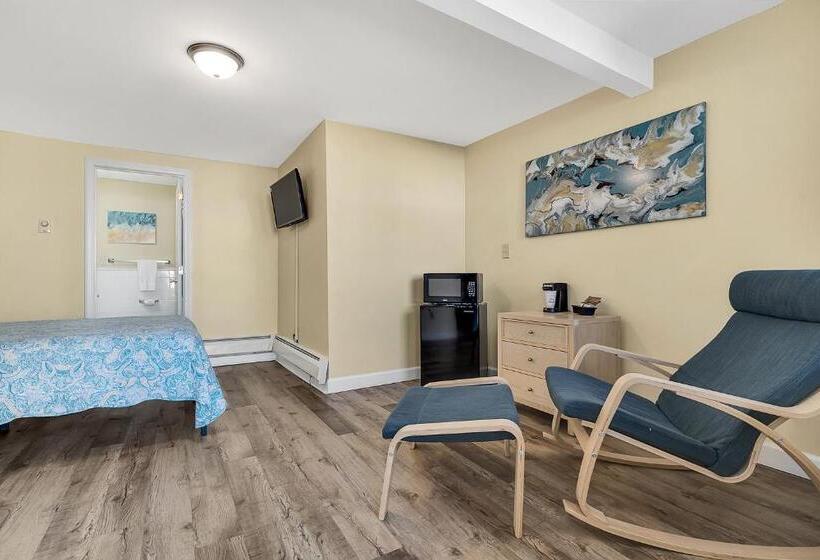 モーテル Abellona Inn & Suites