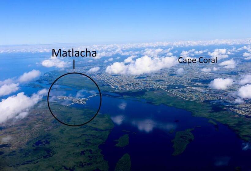 فندق على الطريق Angler's Inn