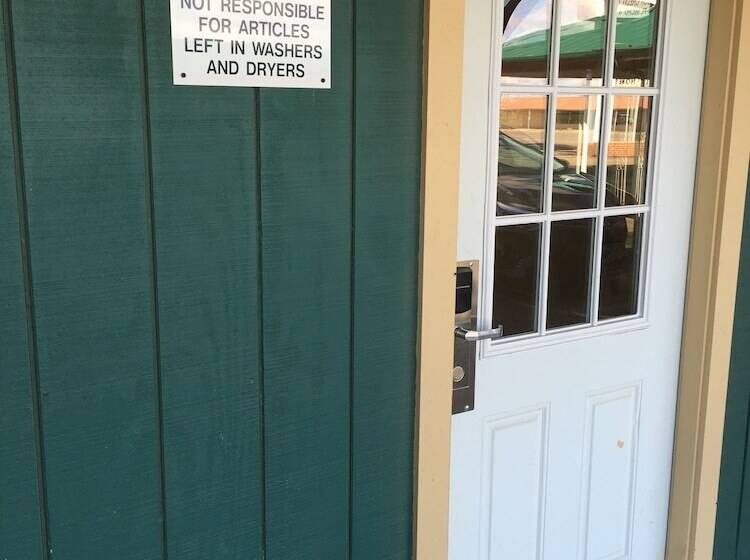 فندق على الطريق Blarney Inn