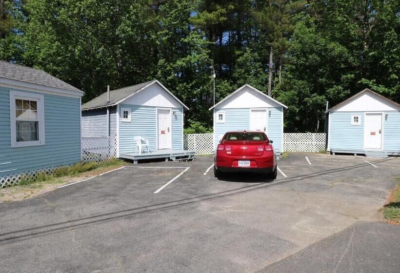 فندق على الطريق Brookside Inn & Cottages