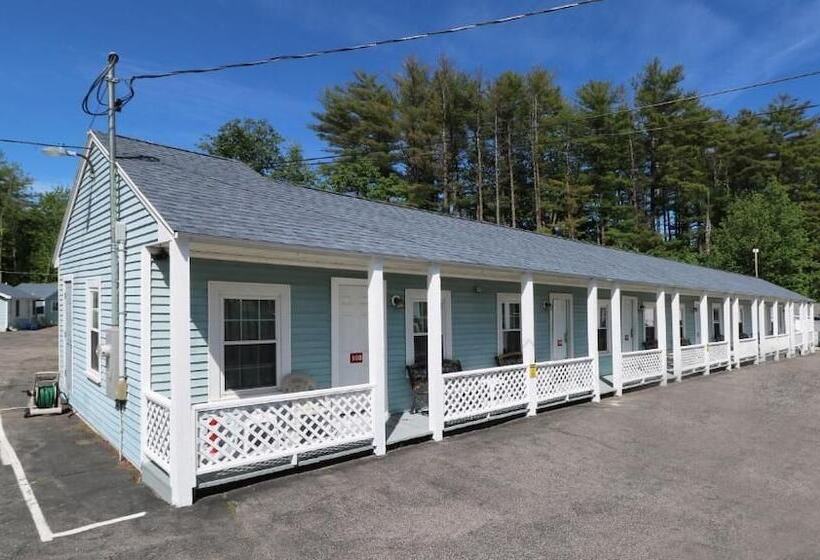 فندق على الطريق Brookside Inn & Cottages