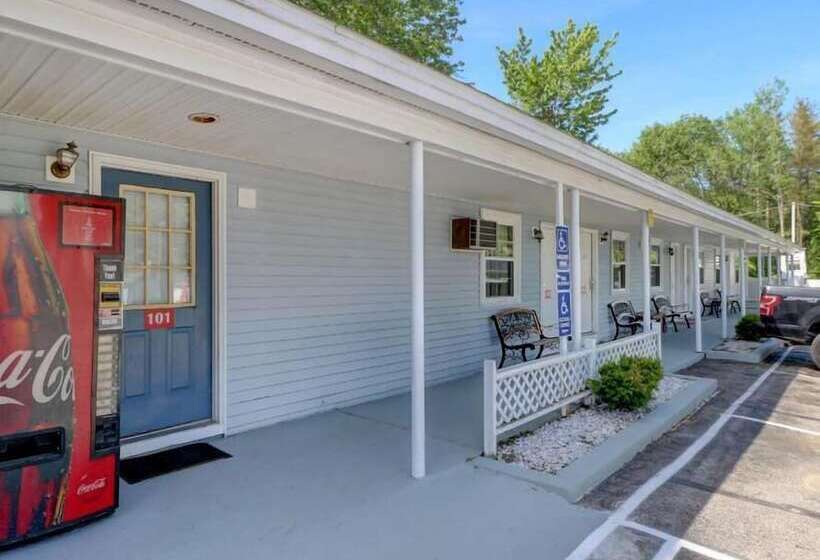 فندق على الطريق Brookside Inn & Cottages