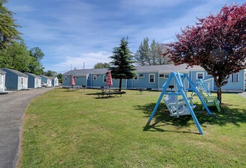 فندق على الطريق Brookside Inn & Cottages