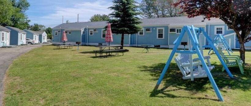 فندق على الطريق Brookside Inn & Cottages