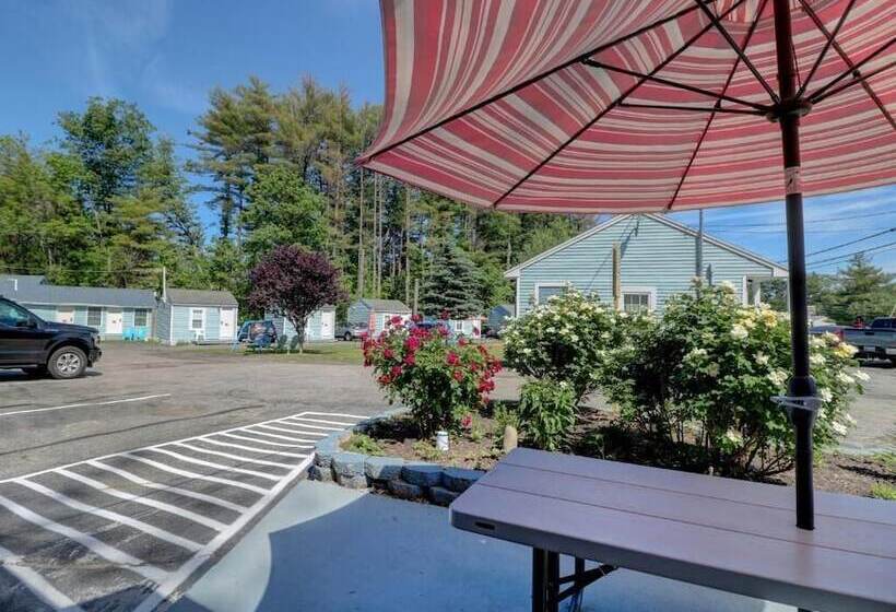 فندق على الطريق Brookside Inn & Cottages