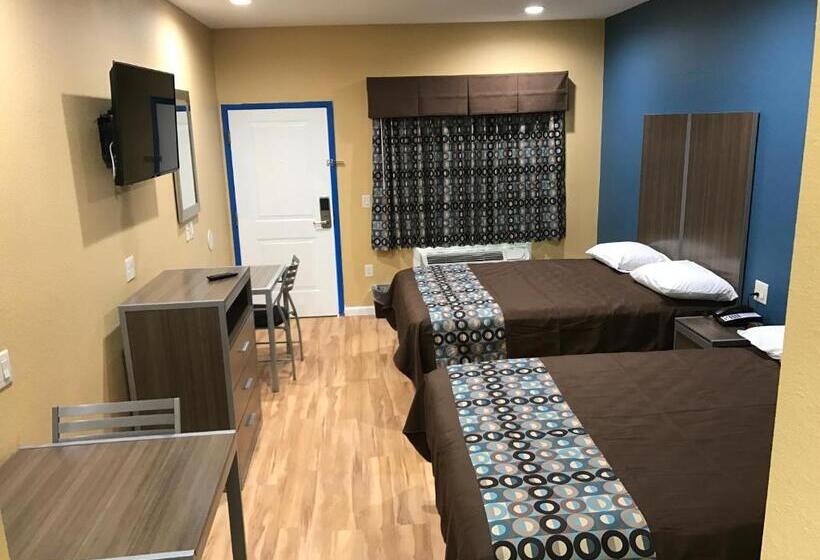 汽车旅馆  Deluxe Inn & Suites   Baytown