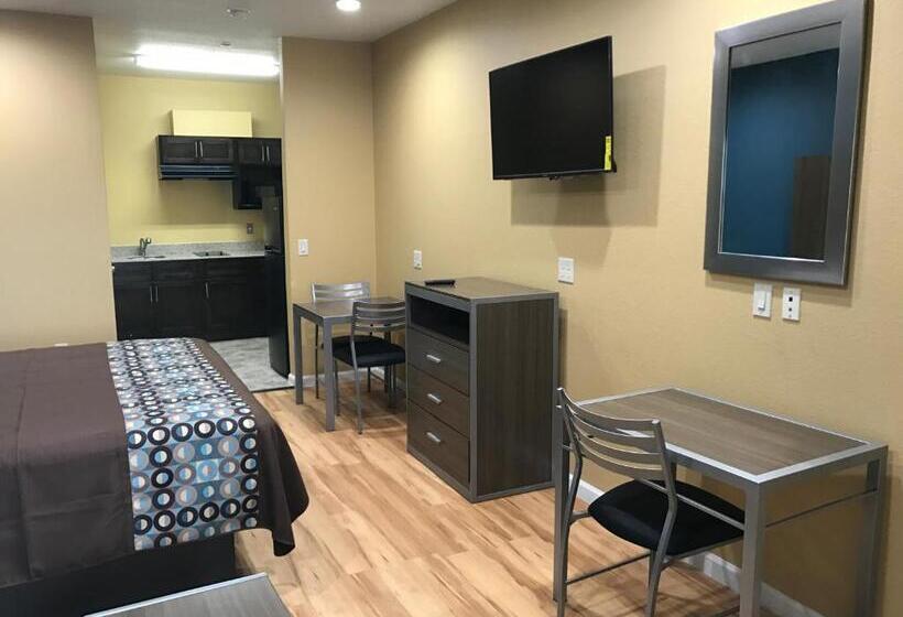 汽车旅馆  Deluxe Inn & Suites   Baytown