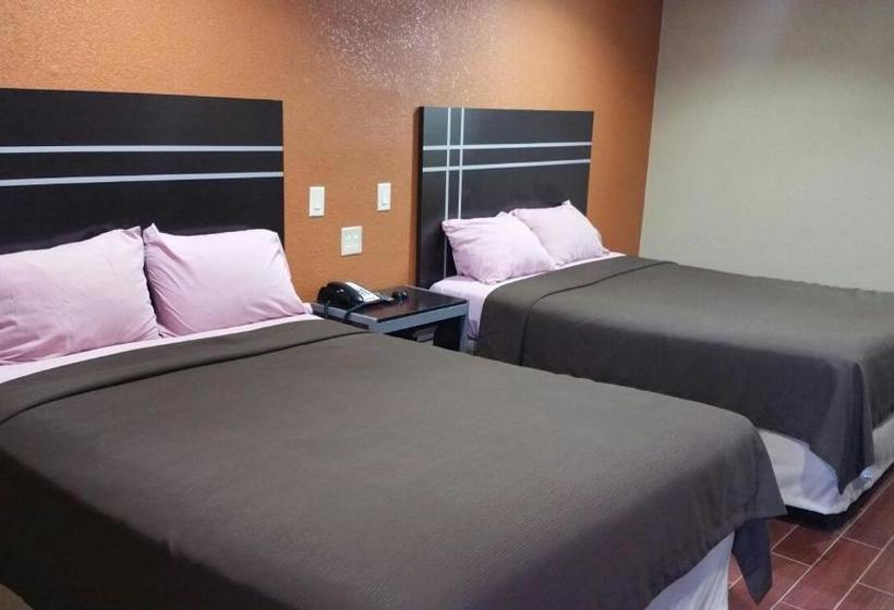 Мотель Derrick Inn